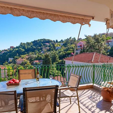 Golden Flower'S Apartment Poros  Bagian luar foto