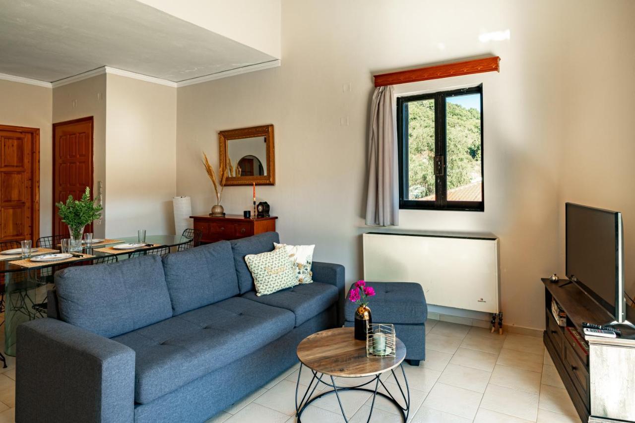 Golden Flower'S Apartment Poros  Bagian luar foto