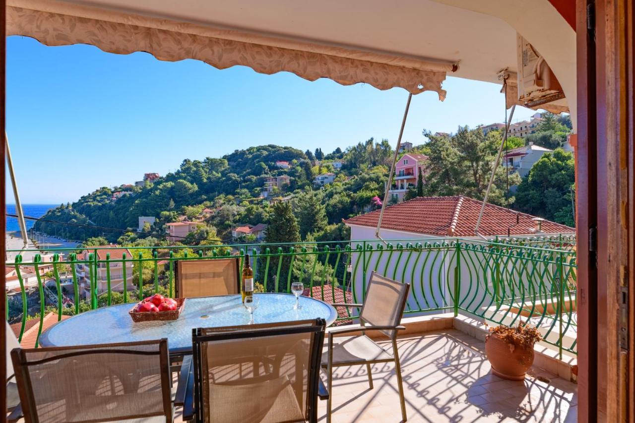 Golden Flower'S Apartment Poros  Bagian luar foto