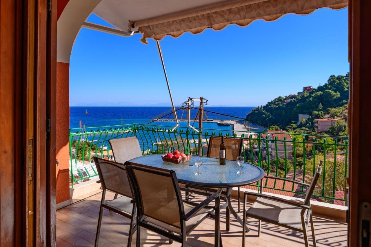 Golden Flower'S Apartment Poros  Bagian luar foto