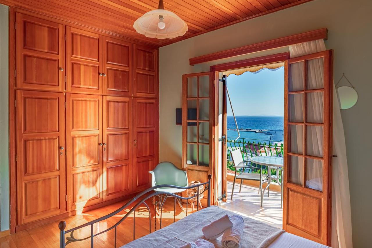 Golden Flower'S Apartment Poros  Bagian luar foto