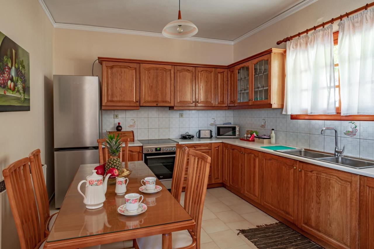 Golden Flower'S Apartment Poros  Bagian luar foto
