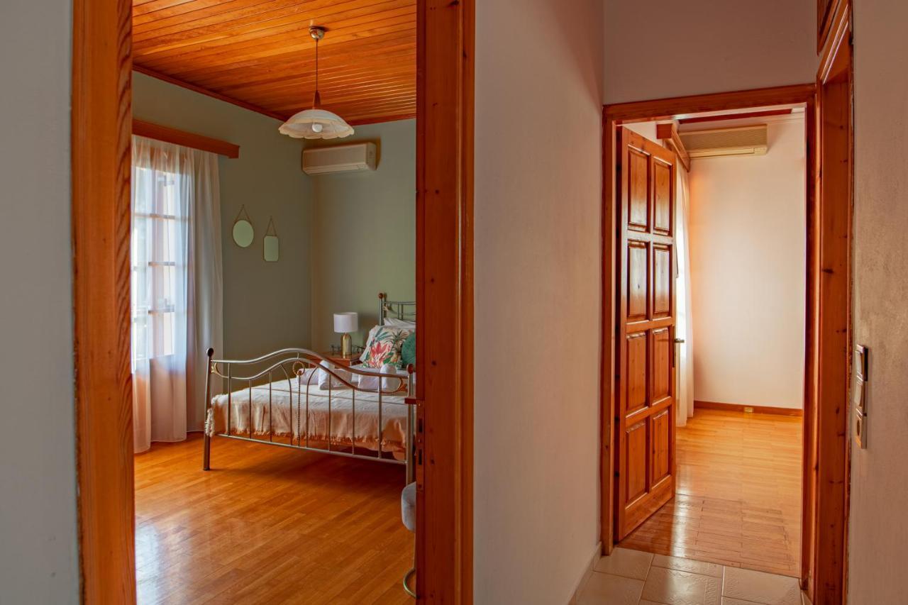 Golden Flower'S Apartment Poros  Bagian luar foto