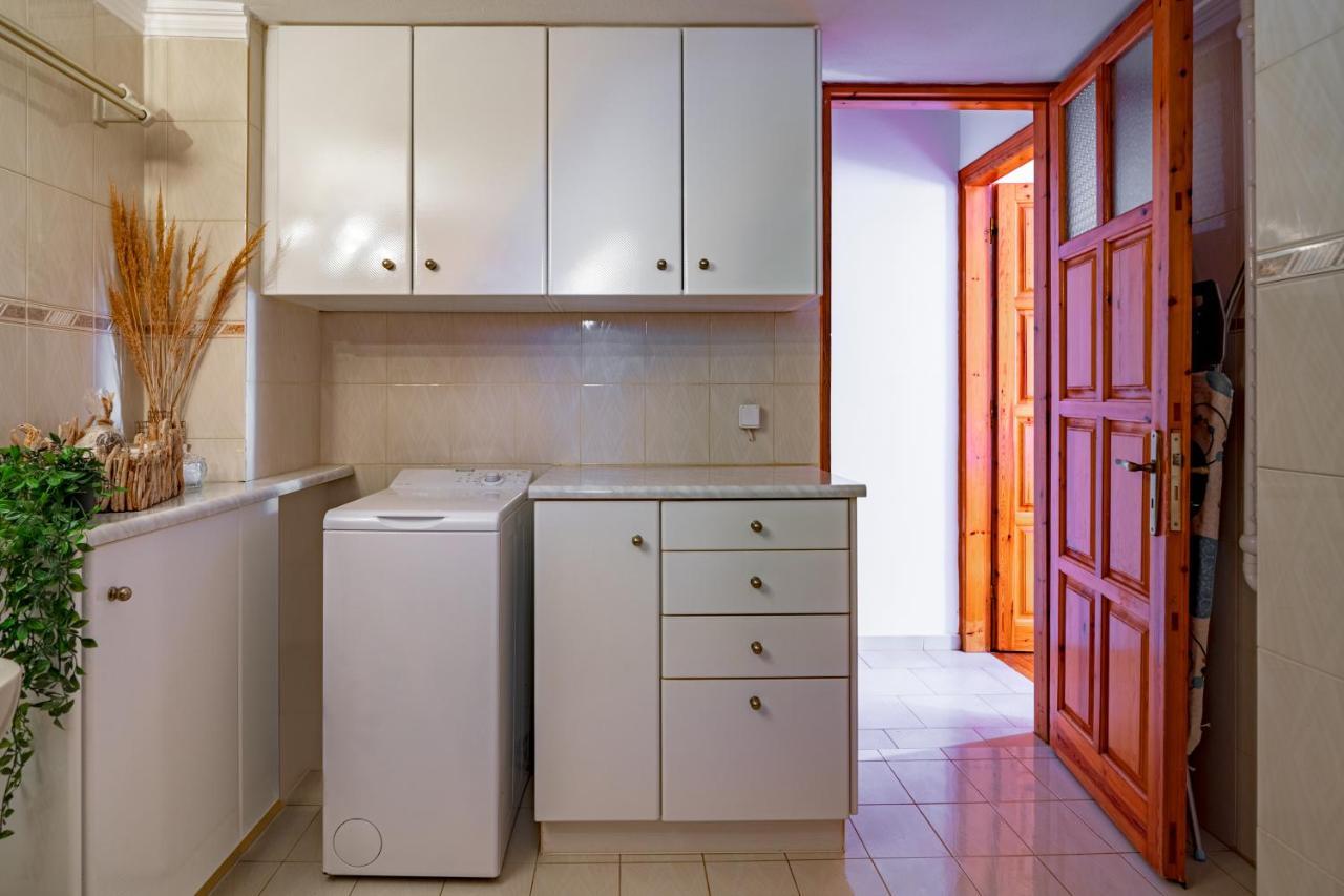 Golden Flower'S Apartment Poros  Bagian luar foto